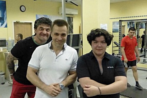 лучший фитнес тренер